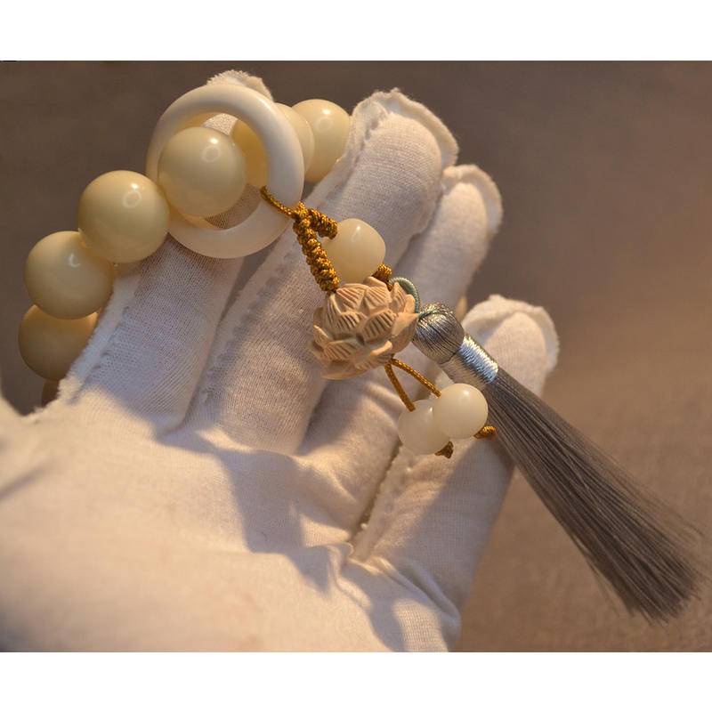 Chuỗi Hạt Bồ Đề 18 Hạt 15mm Màu Trắng