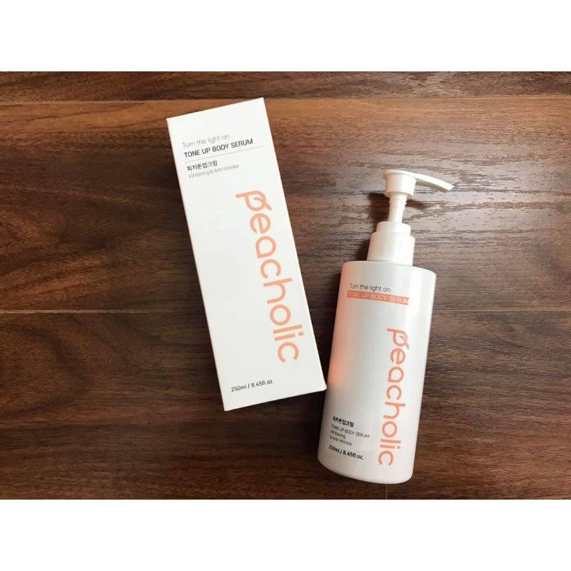Kem body nâng tone dưỡng trắng Peacholic