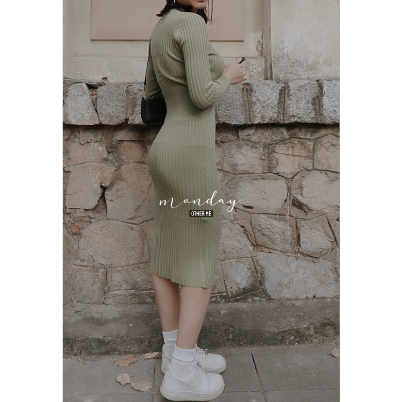 OTHER ME - Rinna sweater Dress váy len cổ chữ V dáng dài ôm sát | BigBuy360 - bigbuy360.vn