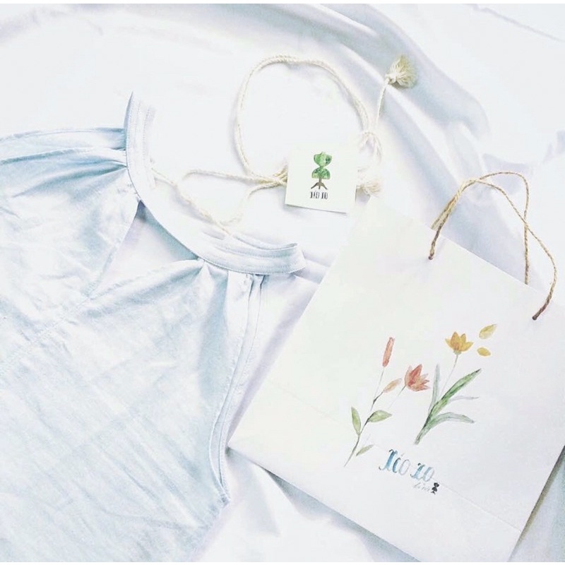 Áo linen sát nách cổ trụ - Xéo Xọ