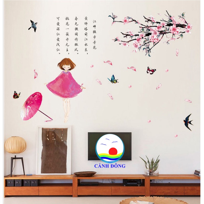 Decal dán tường cô gái hồng cành hoa đào thơ mộng