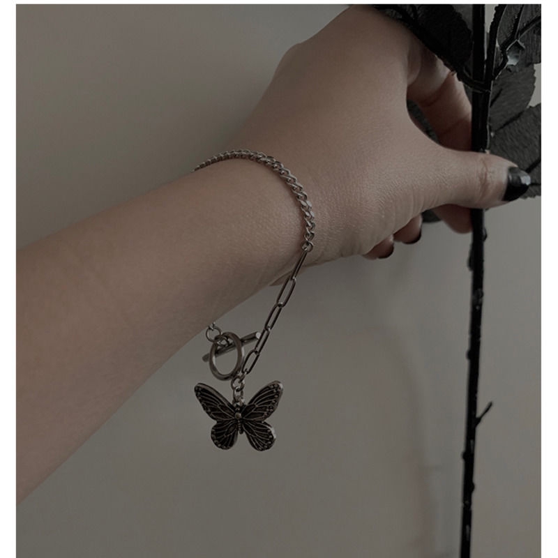 Vòng Tay Mặt Hình Bướm 22328