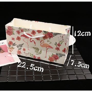 Set hộp đựng bánh hoa (bao gồm túi xách và 2 hộp đựng bánh)