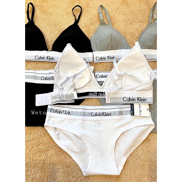 (NGỘ SẴN) Bộ đồ lót thể thao CK Calvin Klein cài lưng kèm mút màu đen trắng xám ghi | BigBuy360 - bigbuy360.vn