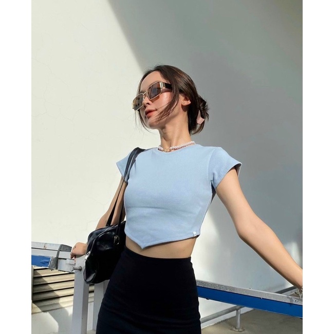 (Ảnh Thật) ÁO THUN TAY NGẮN CROPTOP TRƠ TÀ NHỌN CỔ TRÒN NHIỀU MÀU, Chizi Shop