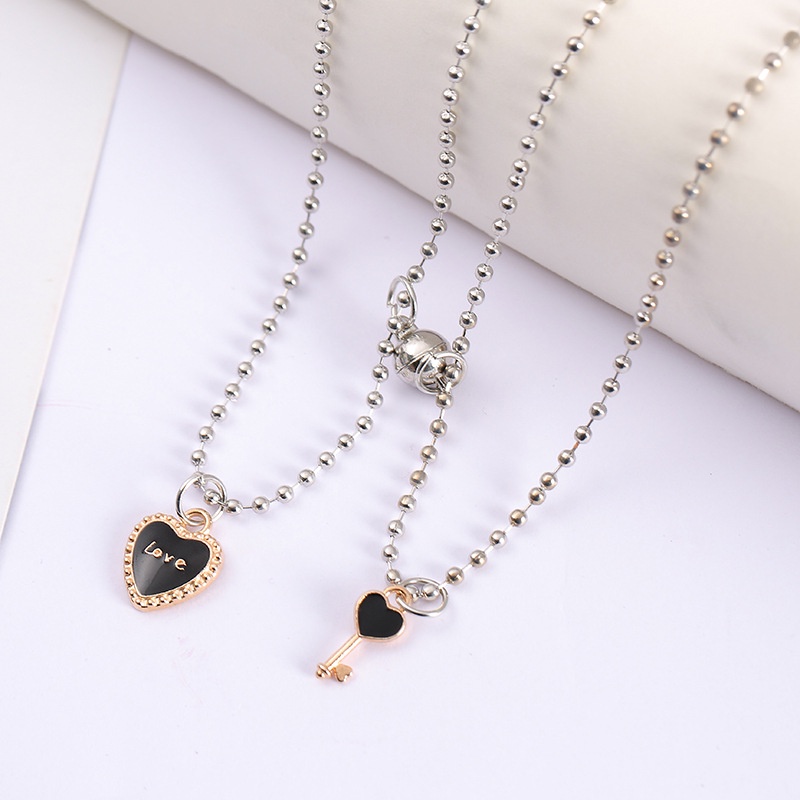 Set 2 Vòng cổ Mặt Hình Chìa Khóa Trái Tim Màu Trắng Đen Cho Cặp Đôi