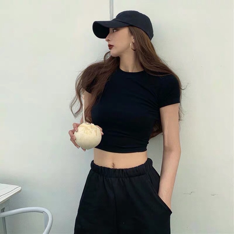 Áo Croptop Tay Ngắn Cổ _ Đen Trơn Chất Vải Mềm Mại Co Giản Mạnh Size dưới 45kg Ảnh giống Thật 100%