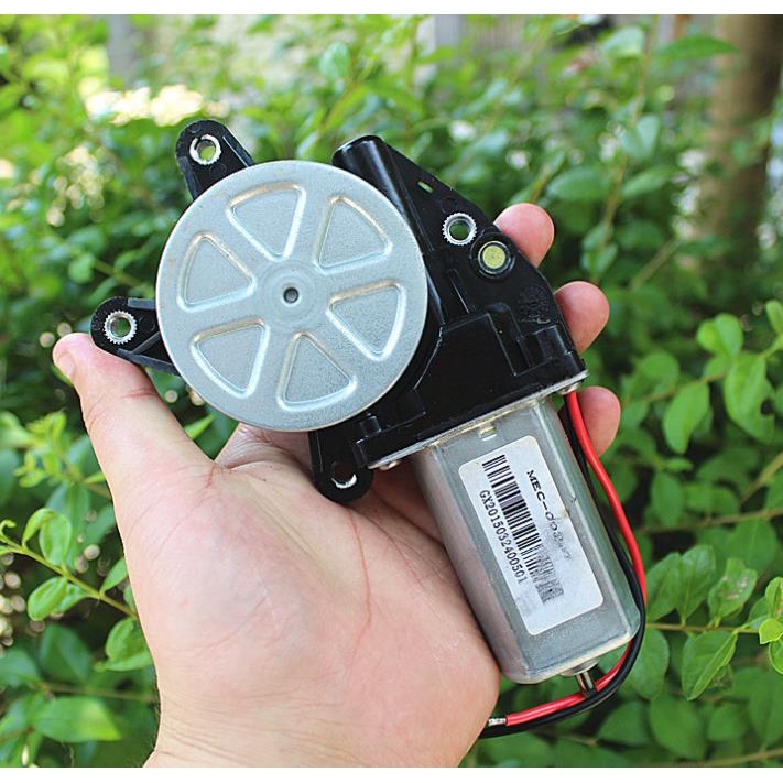 Mô tơ nâng kính xe