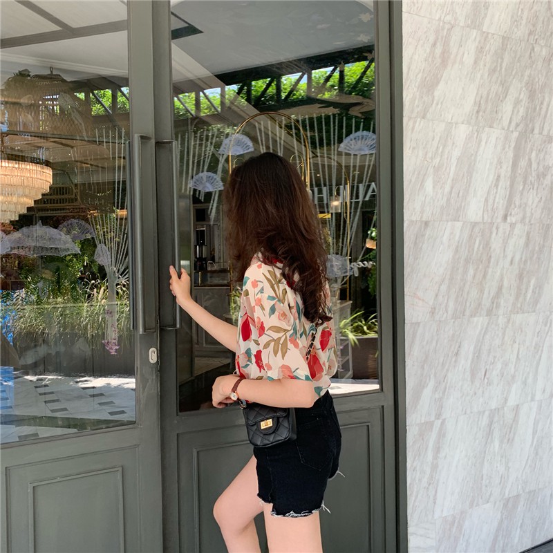 Áo sơ mi GENAISHA tay ngắn cổ chữ V họa tiết hoa thời trang duyên dáng cho nữ