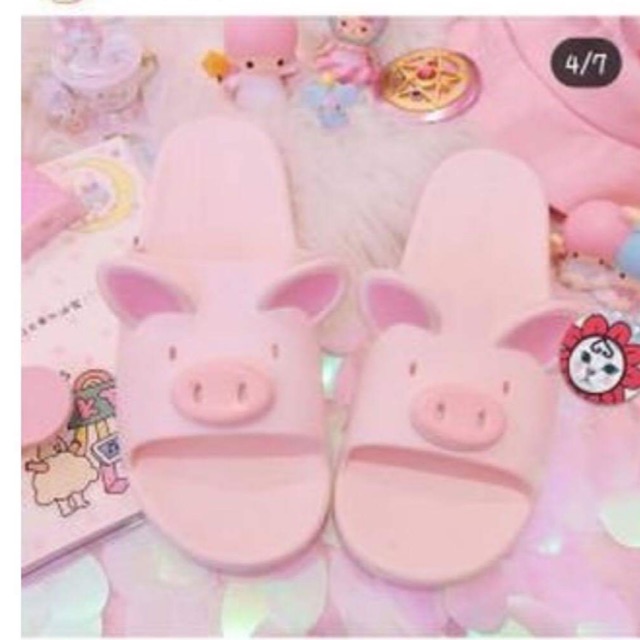 Dép lợn hồng