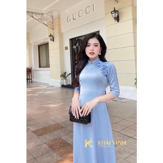 ÁO DÀI LỤA TÂY THI CAO CẤP ĐÍNH HOA VÀ HÀNG CÚC CÁCH ĐIỆU HAI BÊN QUÁ NÉT