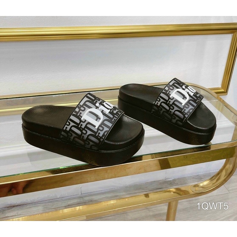 Dép Bánh Mì QC Bảng Ngang Chữ Siêu Êm Đẹp