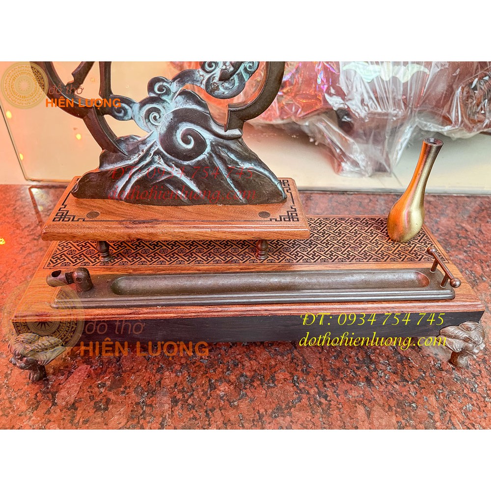 Lư Xông Trầm Treo Hươu Bằng Đồng