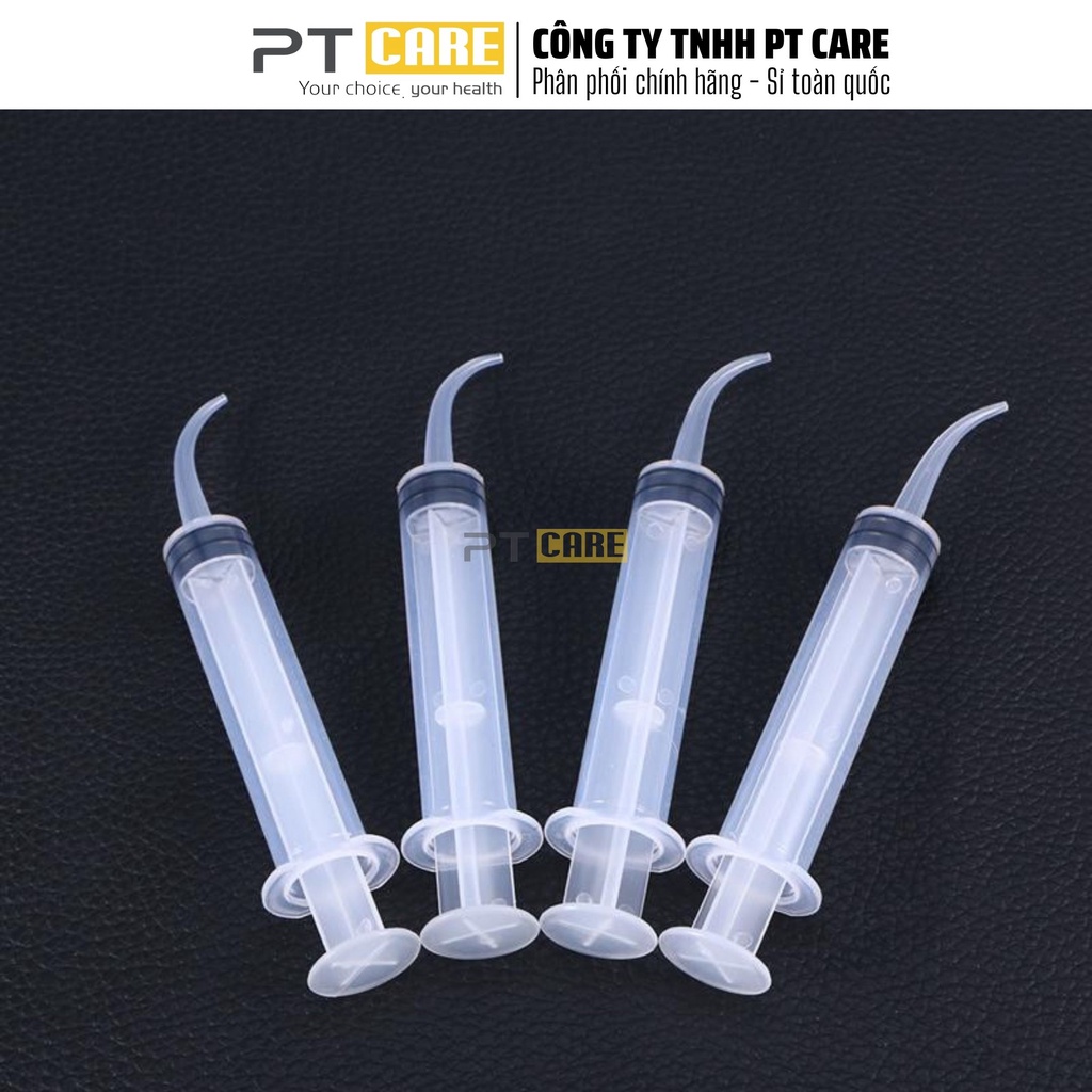 PT CARE | Ống Tiêm Đầu Cong Vệ Sinh Răng Miệng Sau Tiểu Phẩu (12ml)