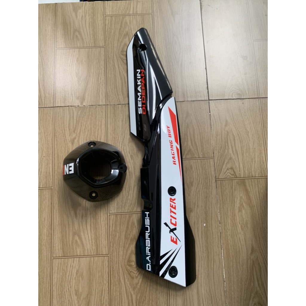 Ốp pô và chụp đích pô xe exciter 155 màu đen bóng