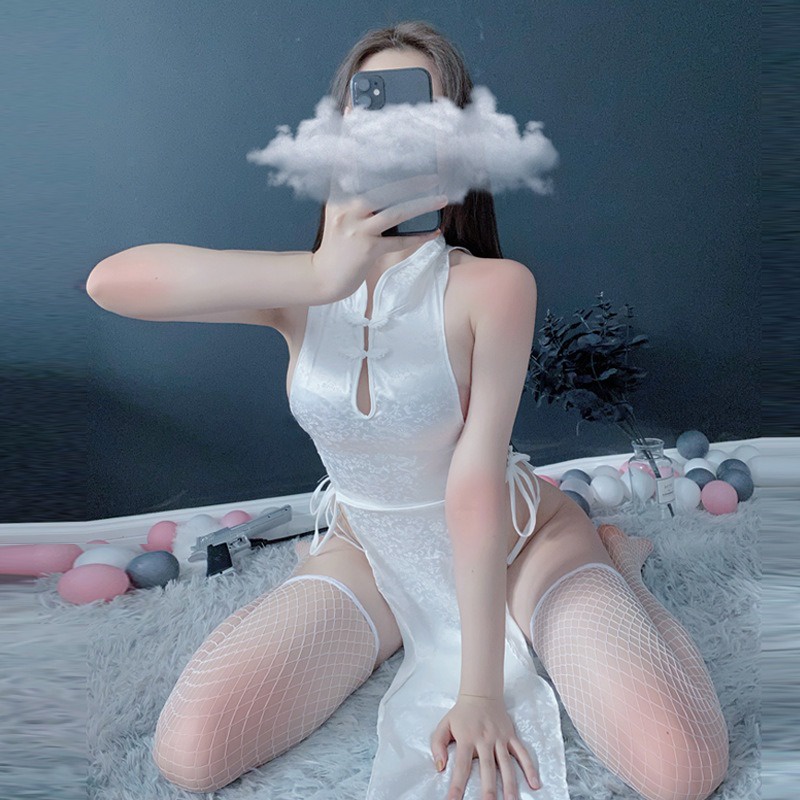 Đồ ngủ sexy áo sườn xám cổ trang cách tân kèm quần lọt khe gợi cảm