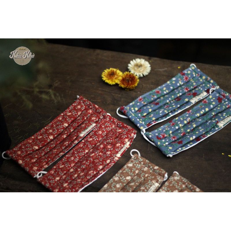 KHẨU TRANG VẢI THÔ CÀO BÔNG HỌA TIẾT VINTAGE ảnh shop tự chụp | BigBuy360 - bigbuy360.vn
