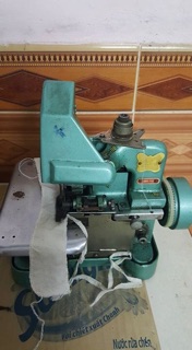 Máy vắt sổ gia đình
