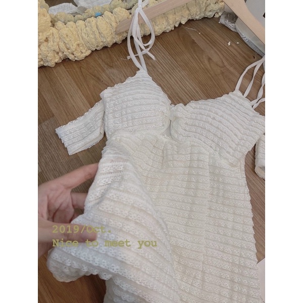 Đầm trắng 2d bèo rớt tay