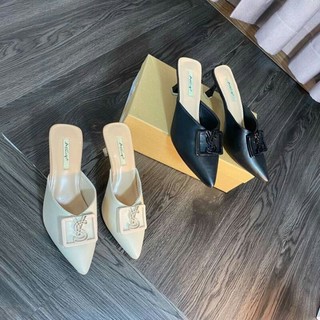 Dép sục mũi nhọn