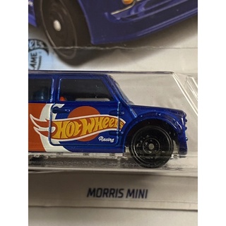 Xe mô hình Hot Wheels Morris Mini, Hotwheels Basic Tem Michelin