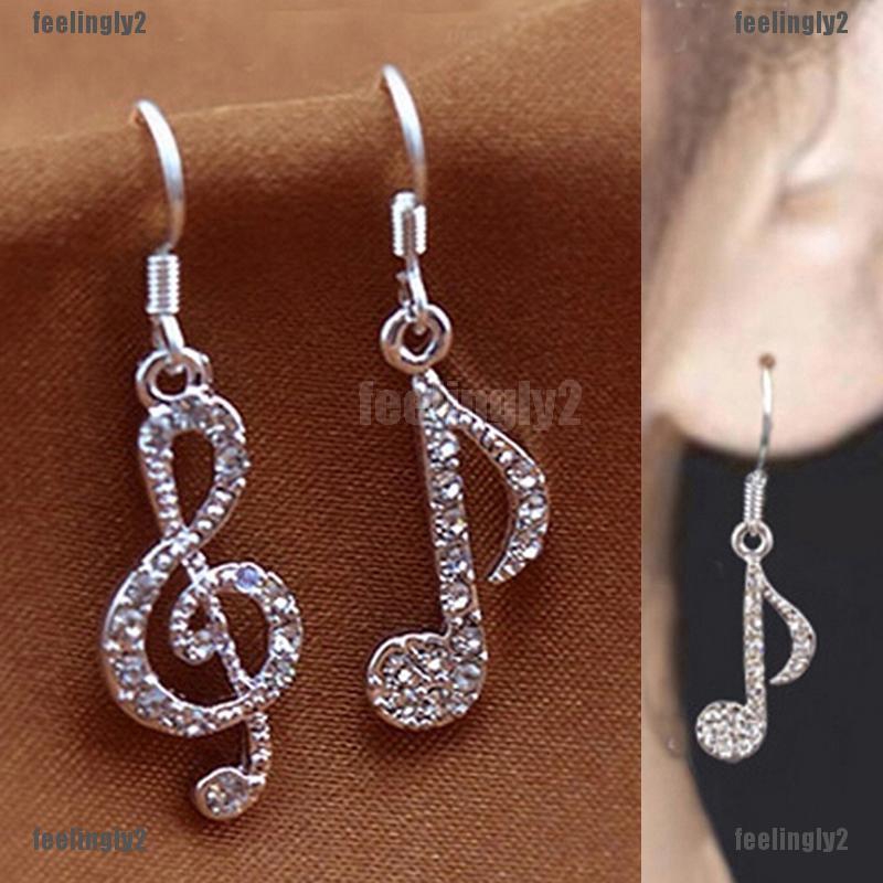 (1019) Hoa tai kim cương