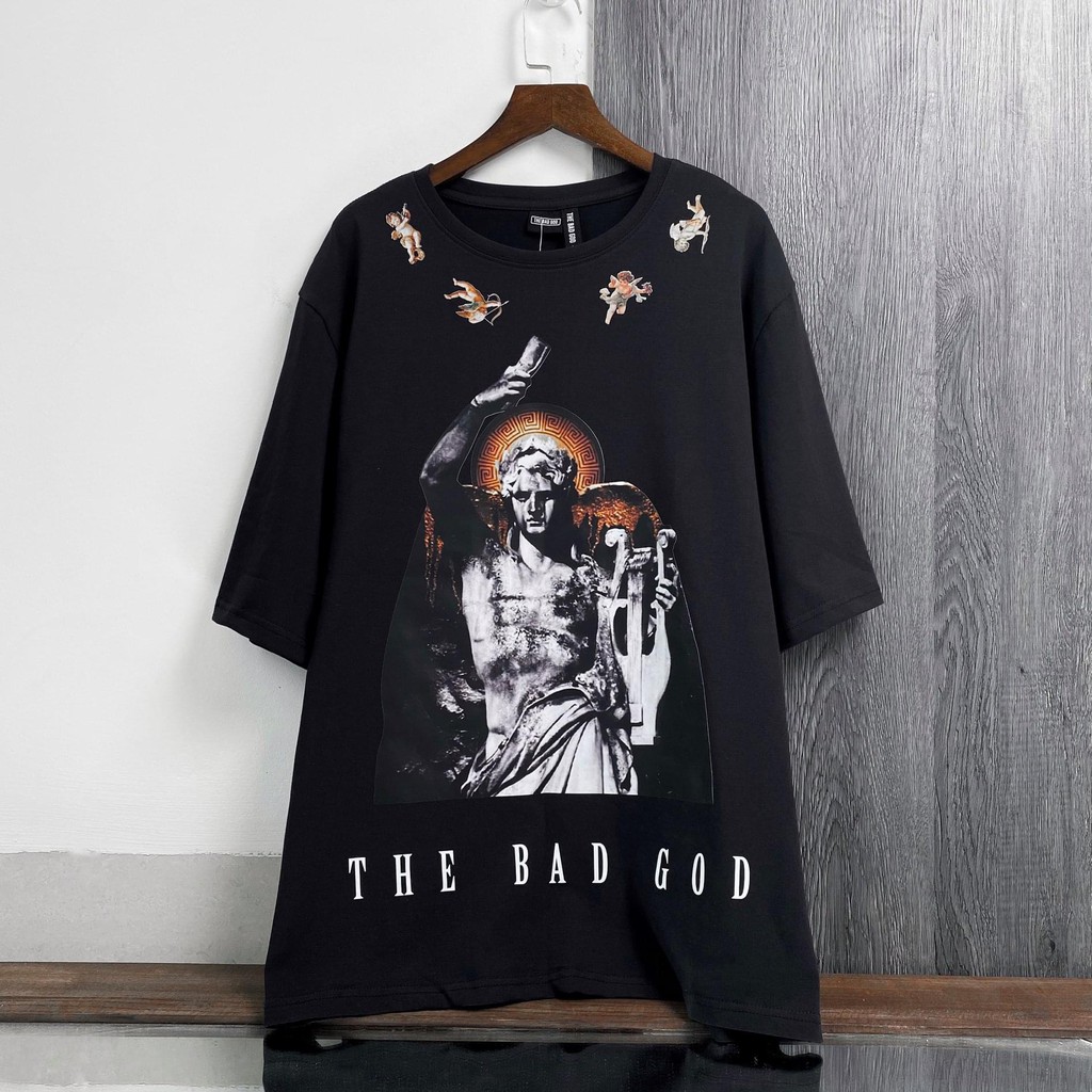 Áo thun tay lỡ The Bad God Father Angles | BigBuy360 - bigbuy360.vn