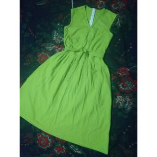Đầm Linen vạt chéo