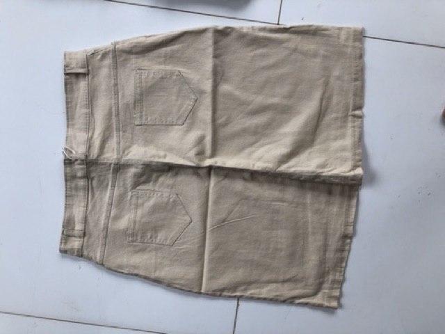 Chân váy nữ xẻ trước chất liệu kaki_kèm ảnh thật phía sau | BigBuy360 - bigbuy360.vn