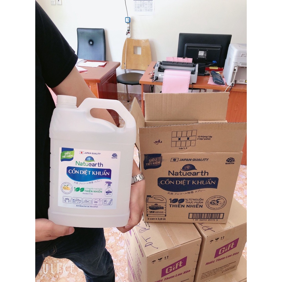 Cồn xịt diệt khuẩn Natuearth 3,8 lít (Siêu Tiết Kiệm) | BigBuy360 - bigbuy360.vn