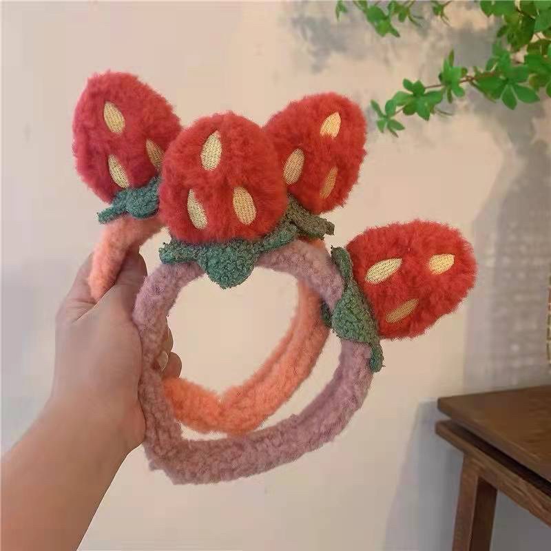 Băng đô cài tóc 2 quả dâu đỏ dễ thương