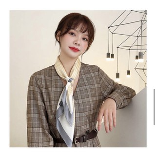 Khăn lụa vuông quấn áo size 70x70cm đơn giản