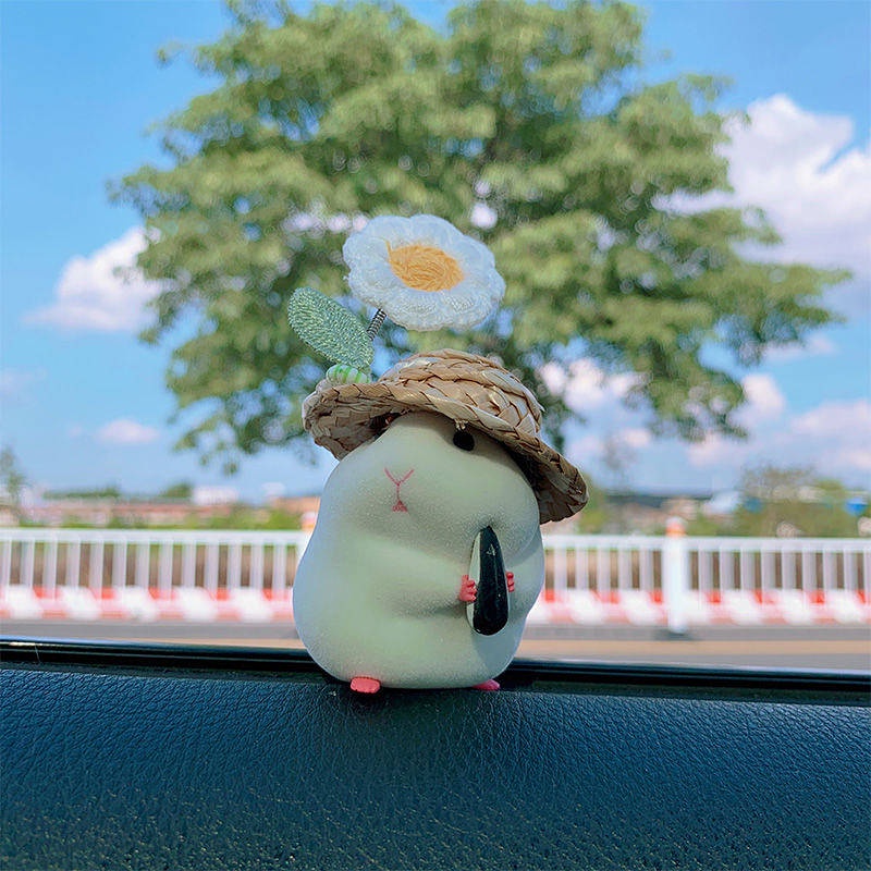 Mô hình chuột hamster đội mũ đan cói cầm đồ ăn dễ thương trang trí cửa sổ xe hơi/bảng điều khiển xe hơi