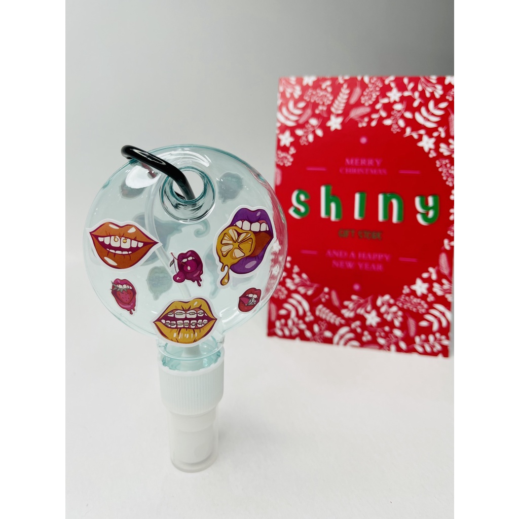 BÌNH XỊT HÌNH TRÒN 50ml KÈM TẤM DÁN HÌNH MÔI VÀ MÓC TREO ( hoặc dây bi treo ) TIỆN DỤNG - ĐA NĂNG (DIY)