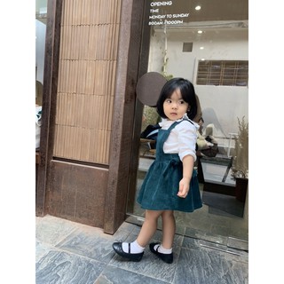 Yếm zara áo trắng bèo.