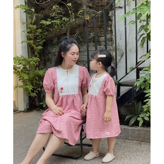 Váy đôi Mẹ và Bé CELINA V11 Set Đồ đôi Mẹ và Bé Chất Xốp Hàn Hoạ Tiết Hoa Hồng Thêu Tay