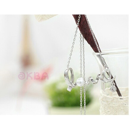 Dây chuyền mặt chữ LOVE dễ thương cho nữ
