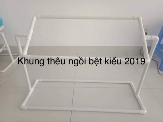 Nỳ nỳ store - Khung thêu tranh chữ thập ngồi bệt và cao