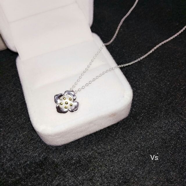 Dây chuyền hoa sen bạc liền mặt