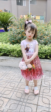 Váy công chúa (ảnh thật)