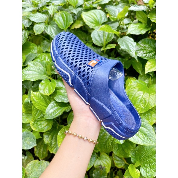 Dép Sục Nhựa Dẻo Lỗ Đi Mưa Bít Mũi Lao Động Mềm Siêu Nhẹ MK Store - SL019 | BigBuy360 - bigbuy360.vn