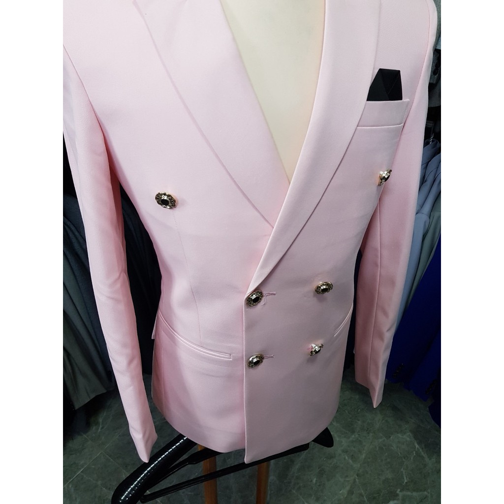 Bộ vest nam màu hồng kiểu 6 nút chất vải dày mịn + phụ kiện cà vạt kẹp nơ