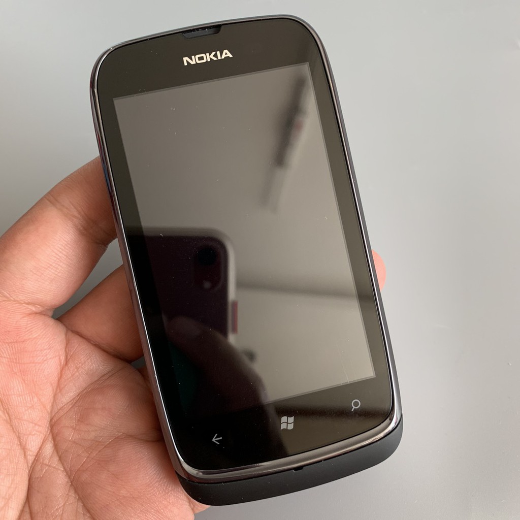 Điện thoại cổ Nokia Lumia 610 zin chính hãng | BigBuy360 - bigbuy360.vn