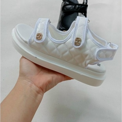 Sandal bánh mì đế đúc cao 3,5cm- sandal quai thêu siêu nhẹ- dép quai hậu đi học