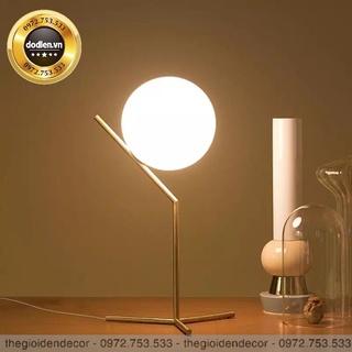 Đèn bàn quả cầu thủy tinh decor đèn ngủ hiện đại