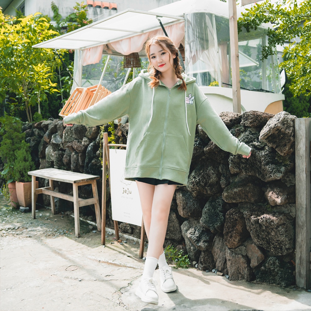 - Áo khoác sweater nam nữ tay dài form rộng màu xanh bơ cao cấp PNICE