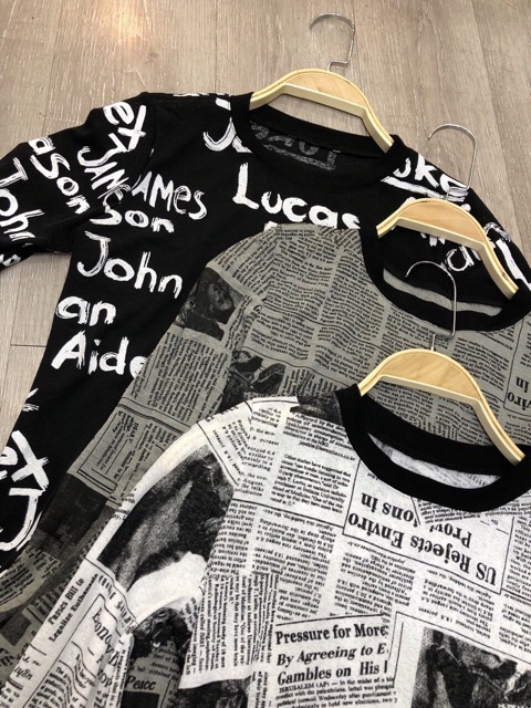 Áo giấy hoạ tiết báo hot trend