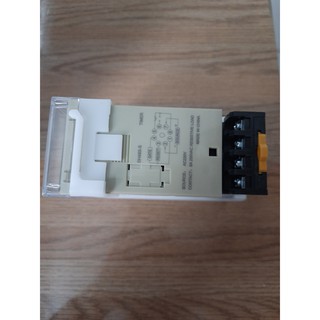 Timer DH48S-S relay thời gian  (kèm đế)