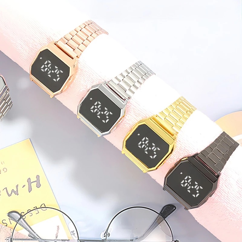 Đồng Hồ Đeo Tay Màn Hình Cảm Ứng Kiểu Retro Cá Tính Cho Nam Và Nữ