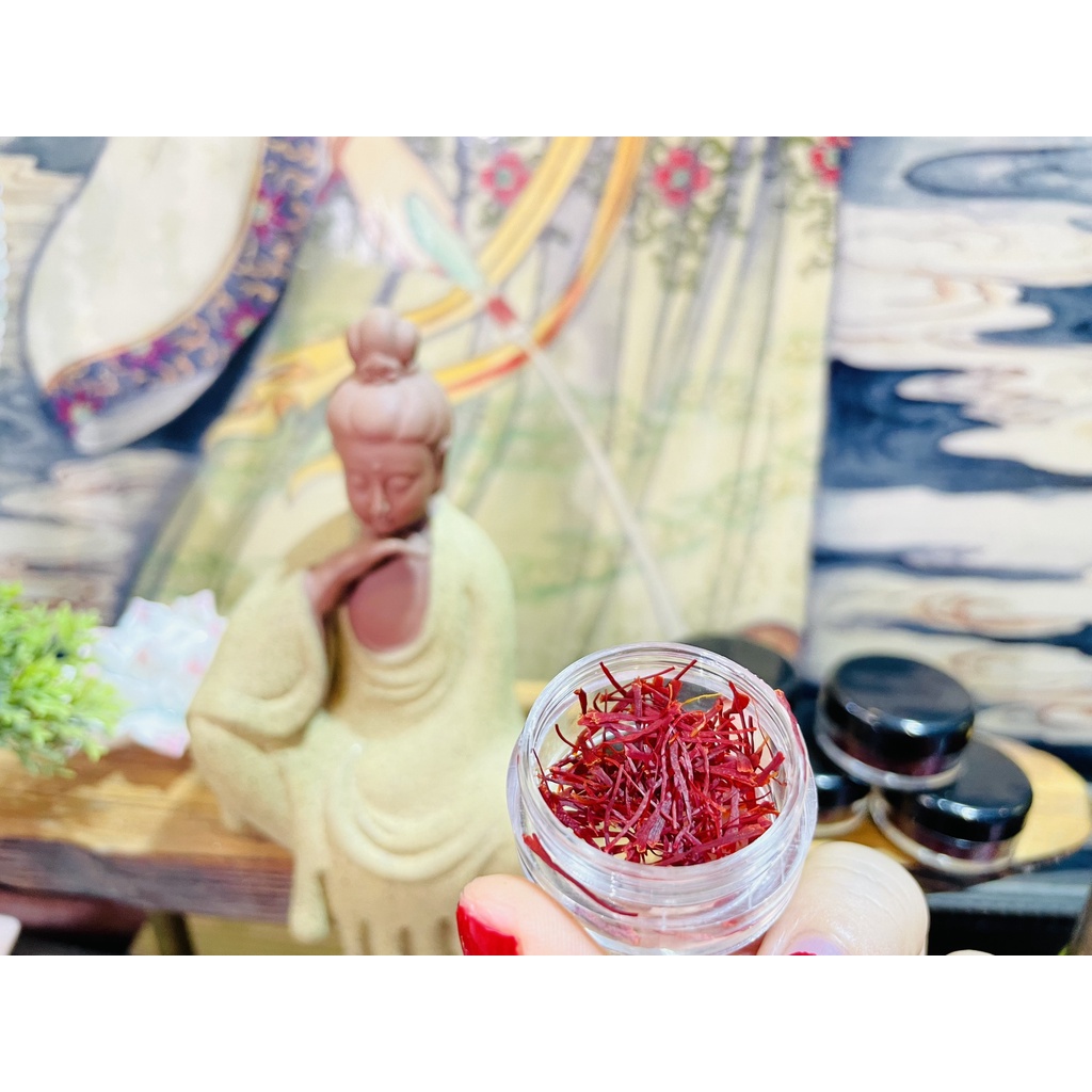 Mẫu thử Saffron Loại Thượng Hạng của Kashmir